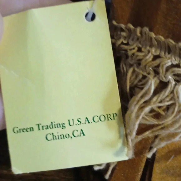 AMERICA INDIAN TRADITIONAL Heritage collectable porcelain doll 15" high/wstand - Picture 10 of 11